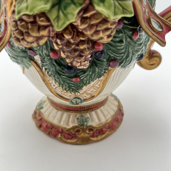 Fitz and Floyd Classic Christmas Pitcher with Bow Holly Berries and Pine Cones - Picture 12 of 16